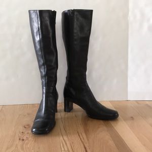 Just reduced! Hand made Italian Black leather boots